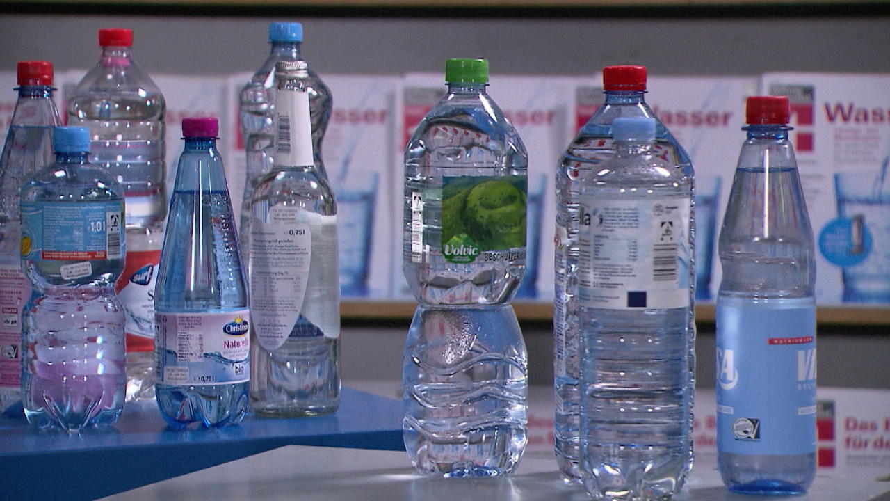 Stiftung Warentest Checkt Stilles Mineralwasser Schlechte Noten Fur Bio Produkte