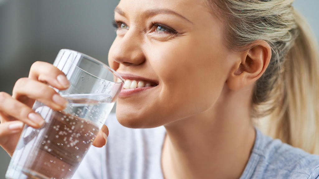 Testsieger Dieses Gunstige Mineralwasser Laut Stiftung Warentest Das Beste