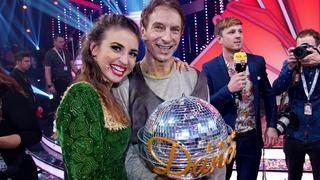 Ingolf Lück ist 'Dancing Star 2018'. Links seine Tanzpartnerin Ekaterina Leonova.      Verwendung der Bilder für Online-Medien ausschließlich mit folgender Verlinkung:'Alle Infos zu 'Let's Dance' im Special bei RTL.de: http://www.rtl.de/cms/sendungen/lets-dance.html