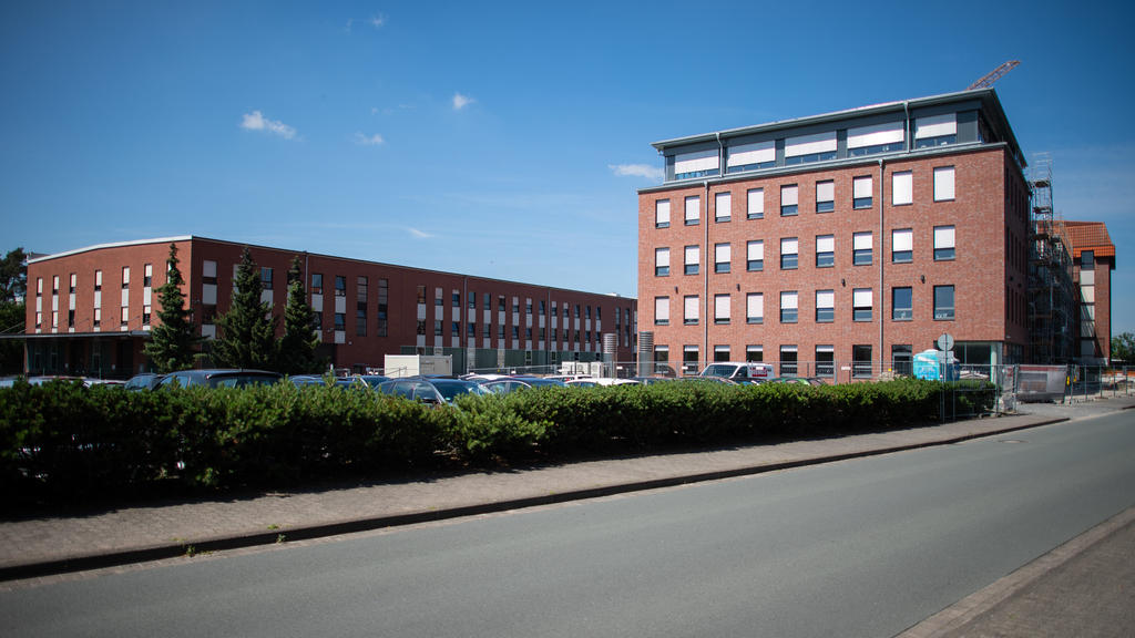 Schloß Holte-Stukenbrock: Die Firma ARI Armaturen GmbH & Co. KG. Nach einem mutmaßlichen Mordversuch mit vergiftetem Pausenbrot werden die Ermittlungen ausgeweitet. Polizei und Staatsanwaltschaft prüfen jetzt rückwirk