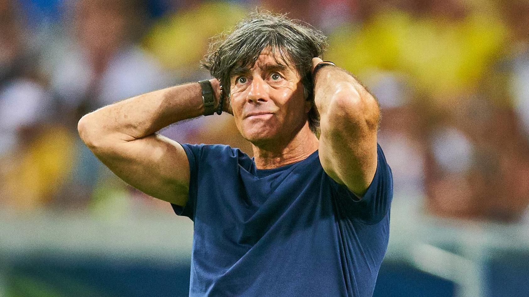 Jogi Löw Muskeln / Jogi Low Video Darum Griff Der ...