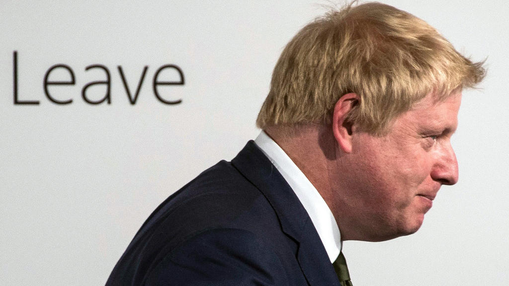 ARCHIV - 09.05.2016, Großbritannien, London: Boris Johnson, bisdheriger Außenminister Großbritanniens, spricht während einer Veranstaltung von EU-Gegnern. (zu dpa «Dominic Raab soll neuer Brexit-Minister werden» vom 09.07.2018 - RECROP) Foto: Will Ol