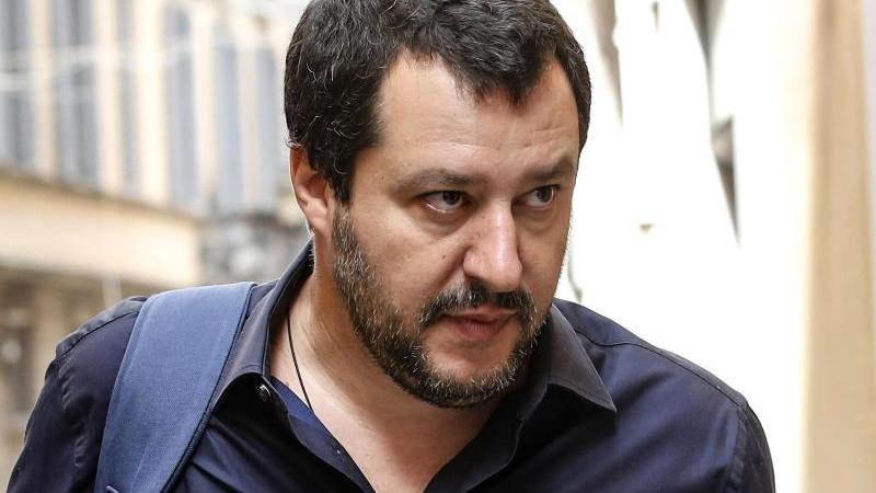 Salvini bezeichnete Rassismus als eine "Erfindung der Linken". Foto: Giuseppe Lami/ANSA/AP/dpa