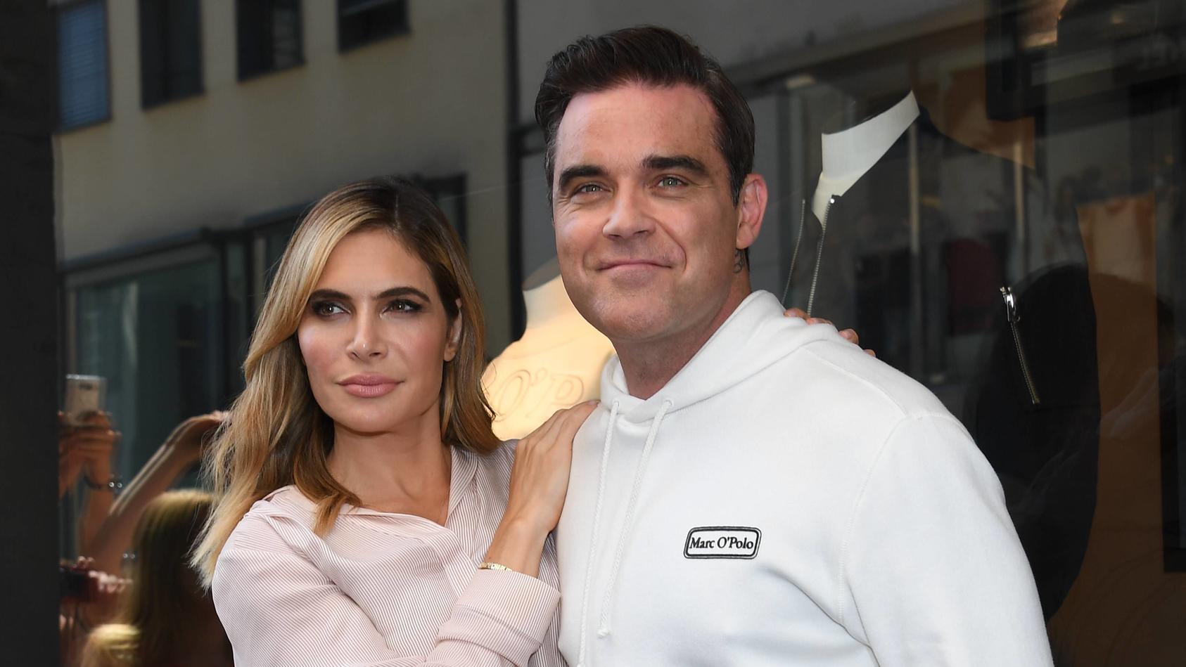 Bilder des Tages Robbie Williams mit Ehefrau Ayda / Marc O«Polo / Flagshipstore /5 Höfe / München / 06. Juli 2017  