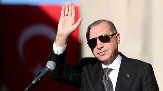 Turkish President Tayyip Erdogan greets people during the official inauguration of the Cologne Central Mosque in Cologne, Germany, September 29, 2018. Kayhan Ozer/Presidential Press Office/Handout via REUTERS ATTENTION EDITORS - THIS PICTURE WAS PROVIDED BY A THIRD PARTY. NO RESALES. NO ARCHIVE.