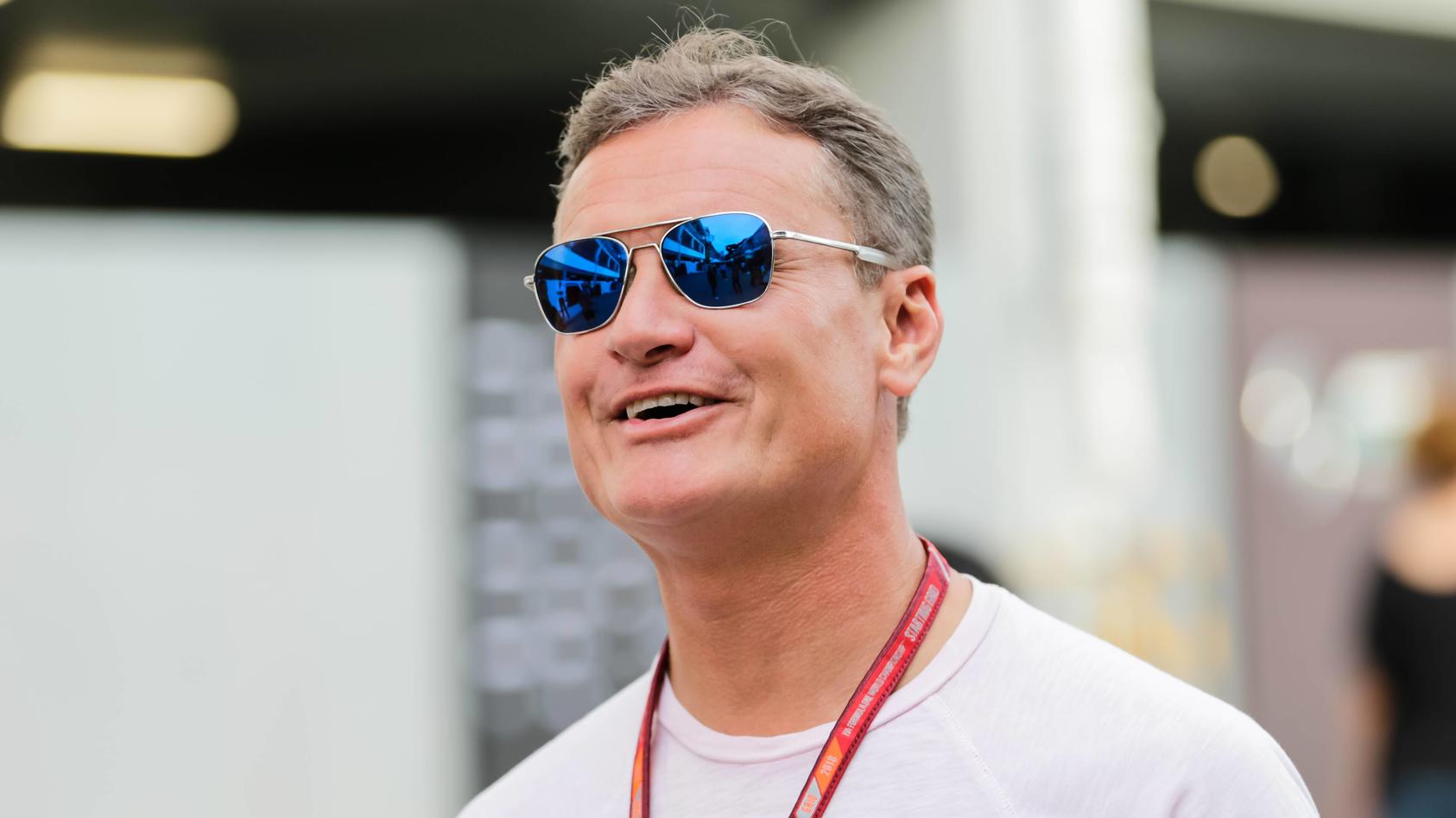 Erwischt Formel 1 Legende David Coulthard 50 turtelt mit 27 jährigem