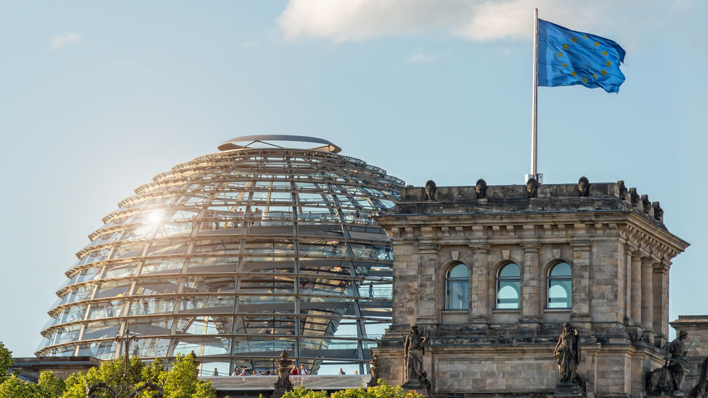 Der deutsche Bundestag: Hier nimmt die AfD regelmäßig an parlamentarischen Sitzungen teil.