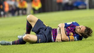 October 20, 2018 - Barcelona, Catalonia, Spain - Leo Messi injuried during the spanish league La Liga match between FC Barcelona Barca and Sevilla FC at Camp Nou Stadium in Barcelona, Catalonia, Spain on October 20, 2018 FC Barcelona v Sevilla FC - La Liga PUBLICATIONxINxGERxSUIxAUTxONLY - ZUMAn230 20181020_zaa_n230_1003 Copyright: xMiquelxLlopx  