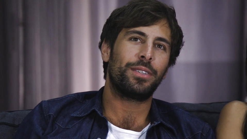 GZSZ: Max Giesinger macht Chryssanthi Kavazi ein Geständnis.