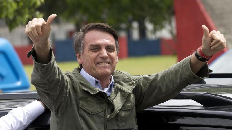 Jair Bolsonaro gilt als Rassist, Frauenhasser und Waffennarr. Dennoch haben die Brasilianer den Ex-Militär zum neuen Präsidenten gewählt.