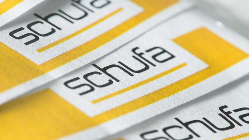 Die Abkürzung Schufa steht für "Schutzgemeinschaft für allgemeine Kreditsicherung" - dahinter steckt ein Privatunternehmen, das Daten von Verbrauchern sammelt. Foto: Franziska Gabbert/dpa-tmn