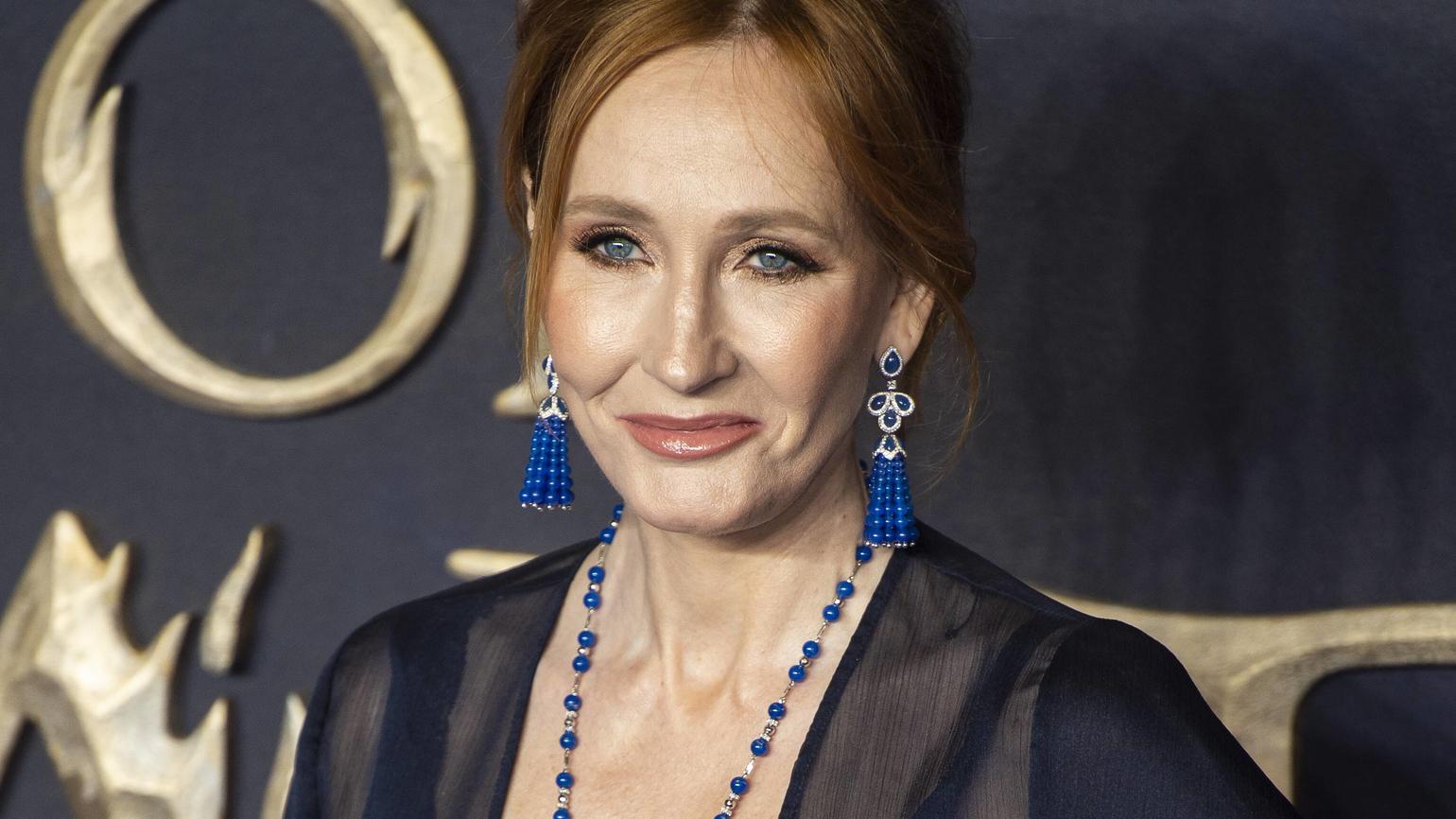 The UK Premiere of Fantastic Beasts: The Crimes Of Grindelwald London, UK. J.K. Rowling at The UK Premiere of Fantastic Beasts: The Crimes Of Grindelwald held at Vue West End, Leicester Square, London on Tuesday 13 November 2018 . LMK386-J2944-141118