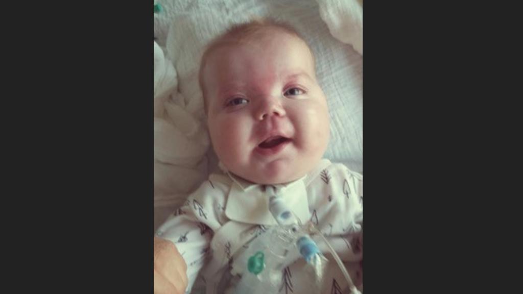 Finn lacht Gesicht