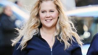 Pregnant Amy Schumer is seen on set of a commercial wearing a tracksuit in New York, NY.Pictured: Amy SchumerRef: SPL5036624 251018 NON-EXCLUSIVEPicture by: SplashNews.comSplash News and PicturesLos Angeles: 310-821-2666New York: 212-619-2666London: 0207 644 7656Milan: +39 02 4399 8577Sydney: +61 02 9240 7700photodesk@splashnews.comWorld Rights, 