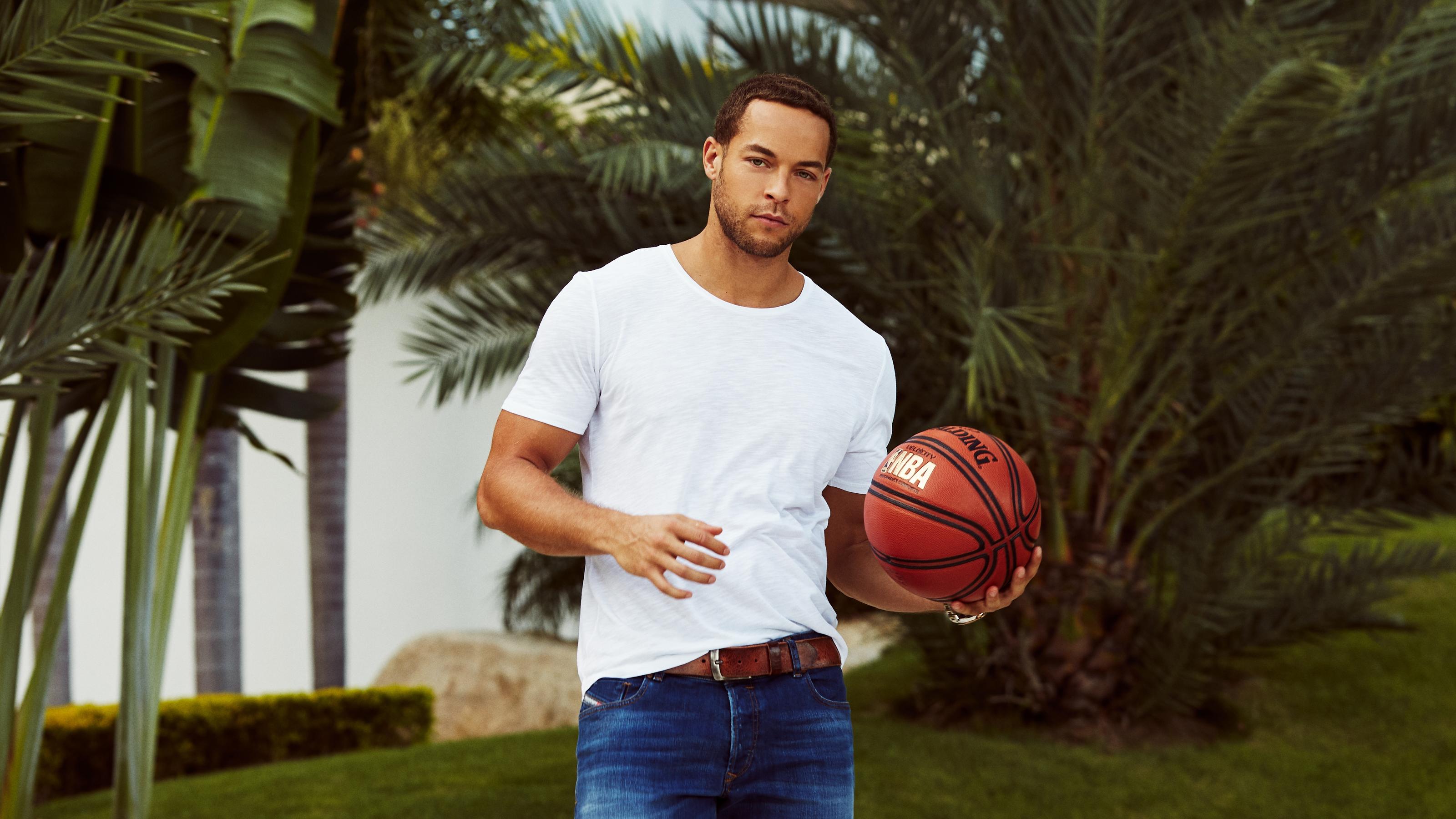 Bachelor Andrej ist Profi-Basketballer