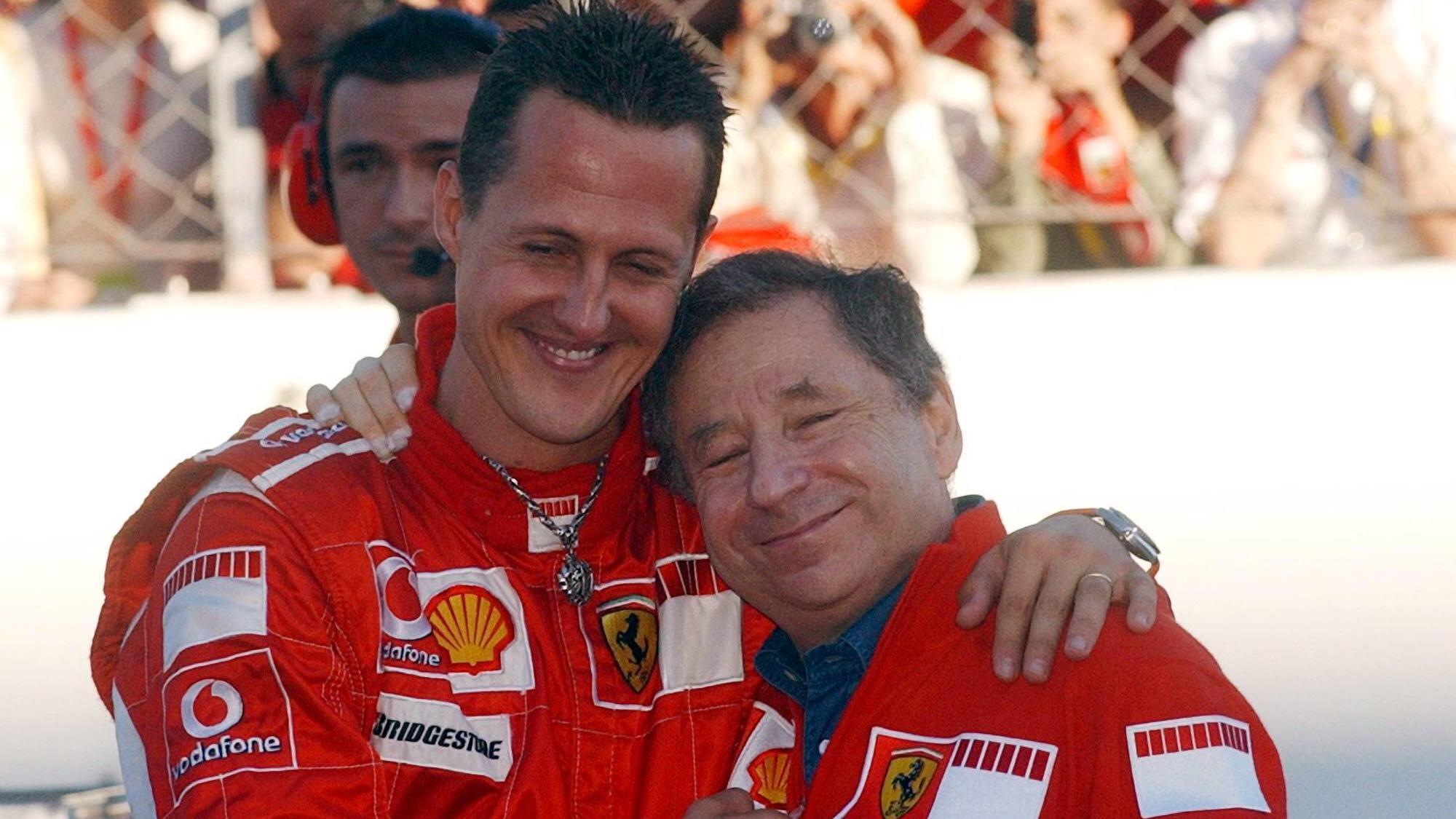 Michael Schumacher (Deutschland, li.) und Teamchef Jean Todt (Frankreich/beide Ferrari) sind ein Herz und eine Seele - PUBLICATIONxNOTxINxCZE  