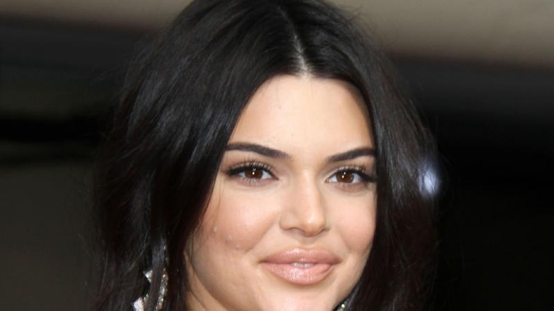 Kendall Jenner Wird Neues Gesicht Von Beauty Linie Proactiv