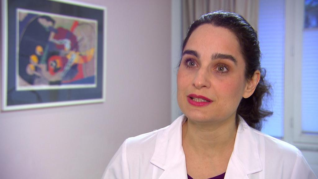 Hautärztin Dr. Yael Adler rät von Henna-Tattoos ab.