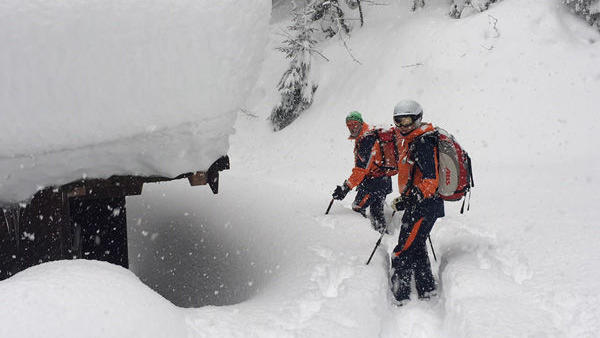 Deutscher Snowboarder in Österreich vermisst