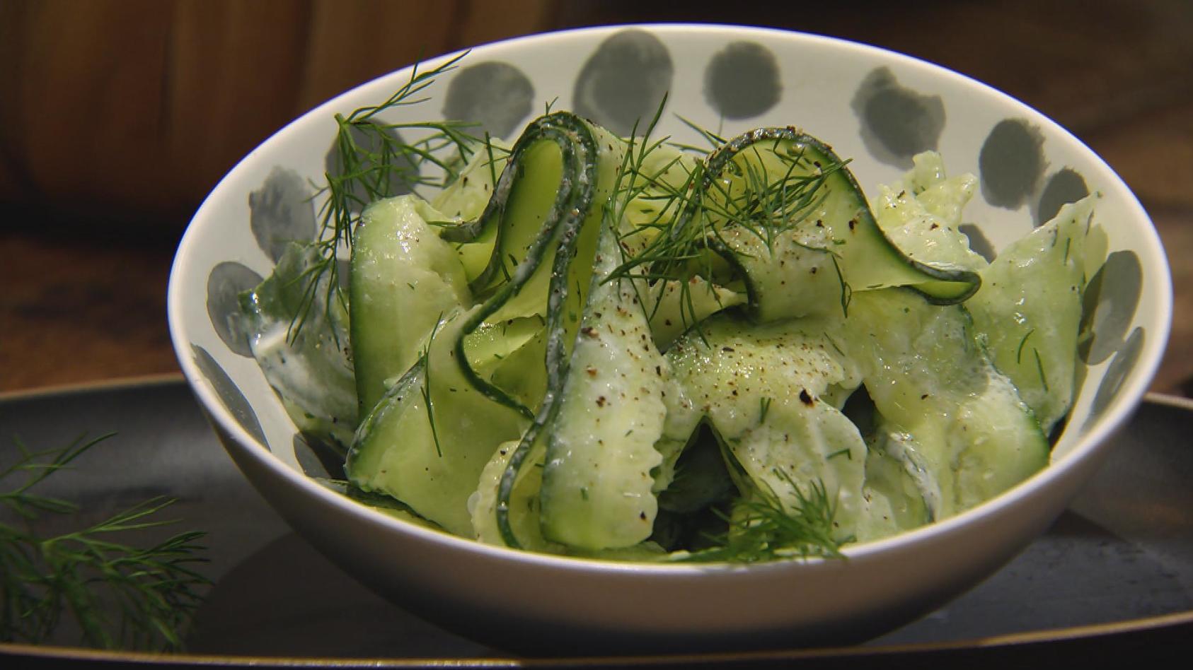 Gurkensalat – das Rezept aus &amp;quot;essen &amp; trinken für jeden Tag&amp;quot;