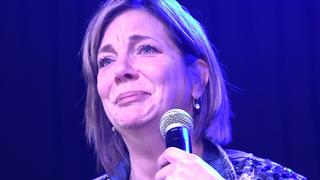 Danni Büchner konnte beim Tribut-Konzert für ihren vestorbenen Mann Jens Büchner die Tränen nicht zurückhalten.