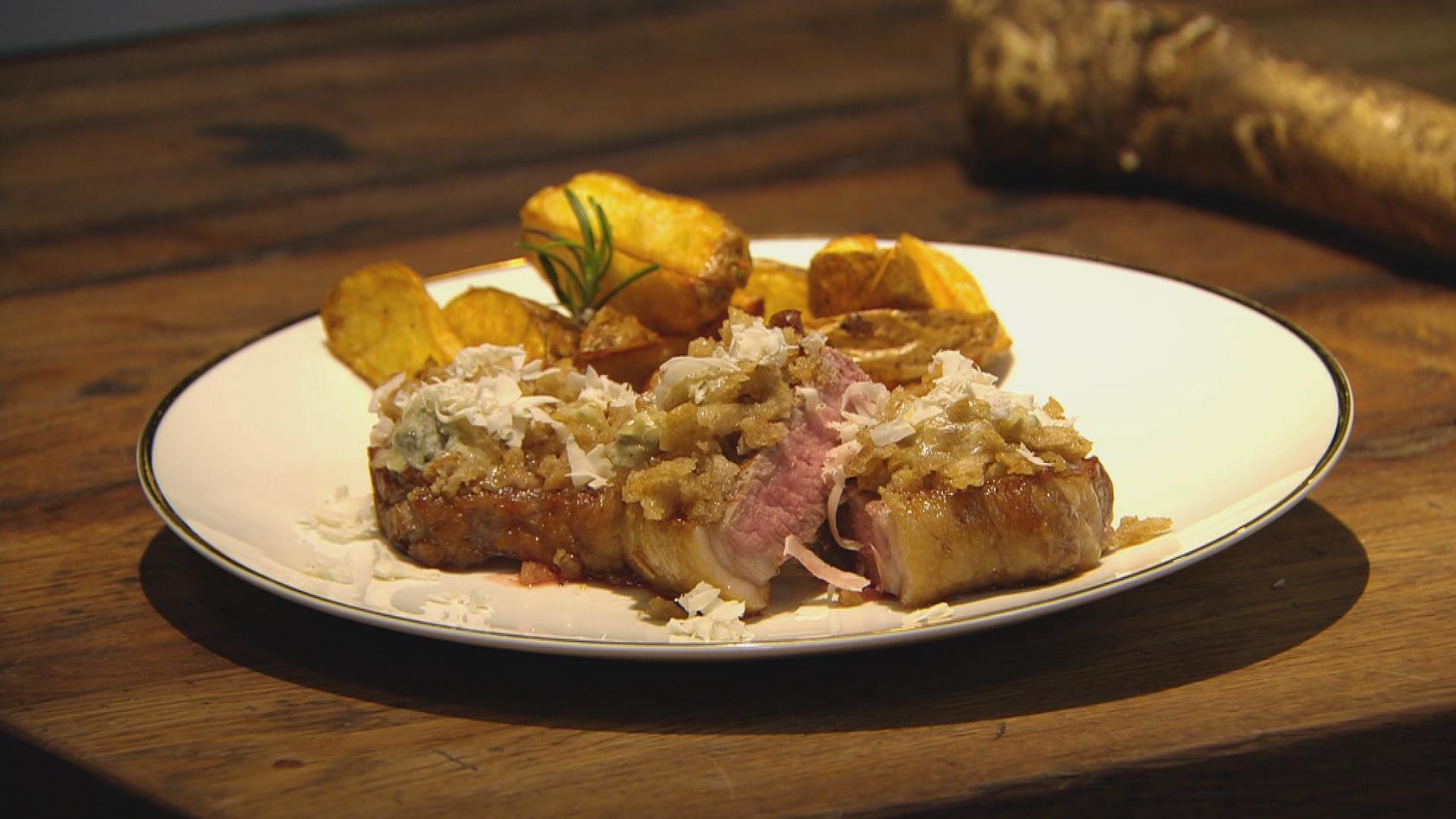 Rumpsteak mit Haube und Kartoffelecken: Hauptgericht von Andrea Schirmaier-Huber und Ronny Loll