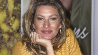Gisele Bündchen bei einer Autogrammstunde zu ihrem Buch Lessons in der Thalia Buchhandlung Europa Passage. Hamburg, 03.04.2019 *** Gisele Bündchen at an autograph session for her book Lessons at the Thalia bookshop Europa Passage Hamburg 03 04 2019 Foto:xH.xHartmannx/xFuturexImage  