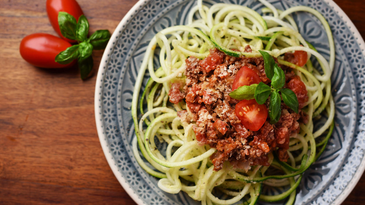 Zoodles mit Bolognese