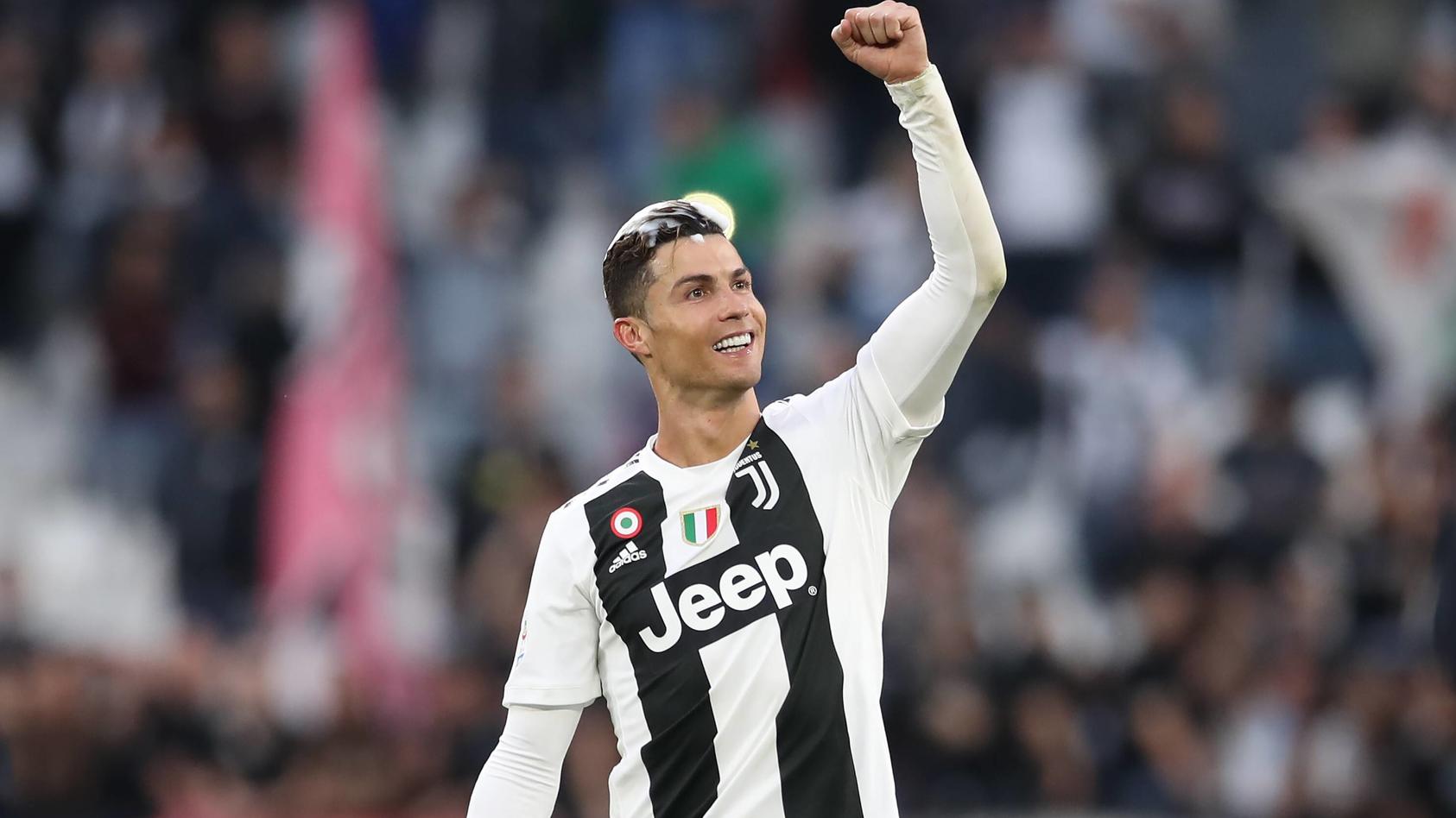 Juventus Turin: Neues Trikot ohne Streifen sorgt für Unmut ...