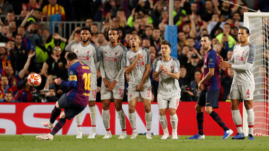 Soccer Football - Champions League Semi Final First Leg - FC Barcelona v Liverpool - Camp Nou, Barcelona, Spain - May 1, 2019 Barcelona's Lionel Messi scores their third goal from a free kick Action Images via Reuters/John Sibley