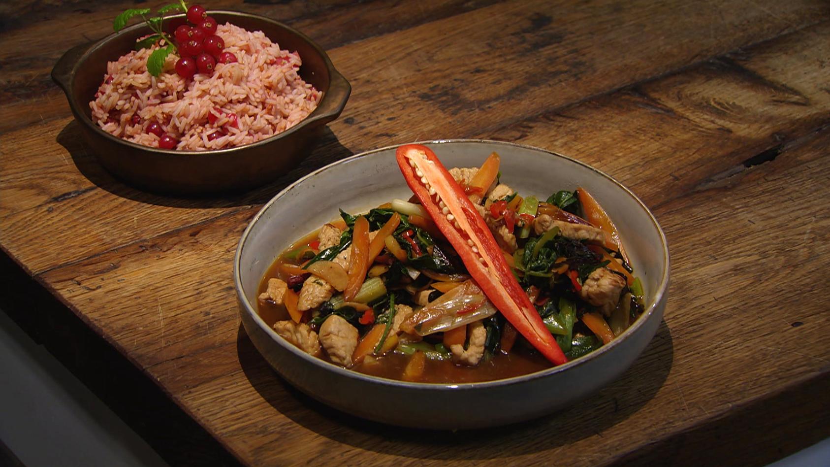 Putengeschnetzeltes Mit Mangold Und Mohren Das Rezept Aus Essen Trinken Fur Jeden