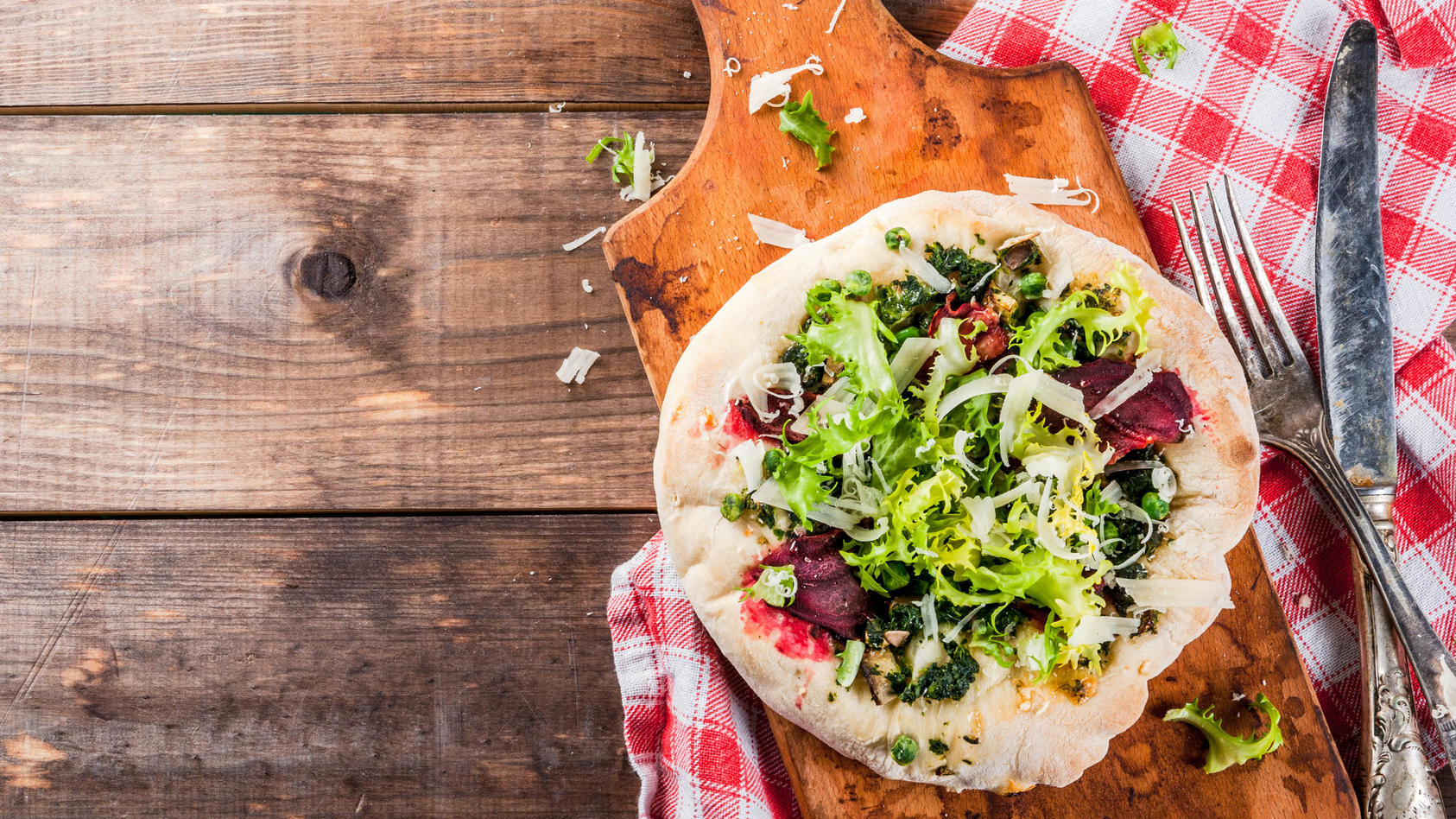 Foodtrend Salad Pizza Der Perfekte Mix Aus Salat Und Pizza