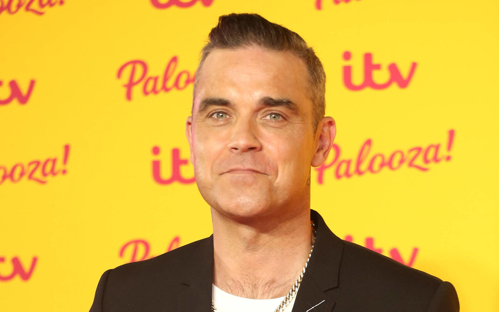 Robbie Williams: "In 'Angels' geht es um echte Engel!"