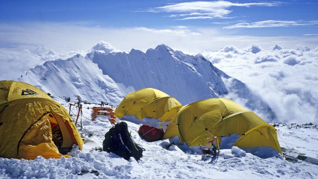 Wahnsinn Auf Dem Mount Everest Bergsteiger Warnt Vor Todesrennen