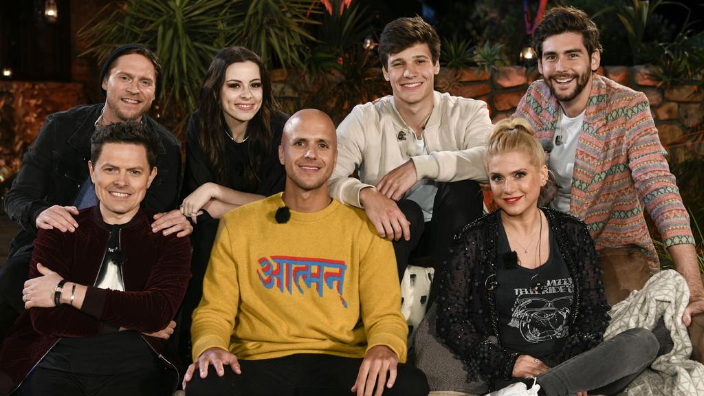 V.l.: Michael Patrick Kelly, Johannes Oerding, Jennifer Haben, Milow, Wincent Weiss, Jeanette Biederman und Alvaro Soler