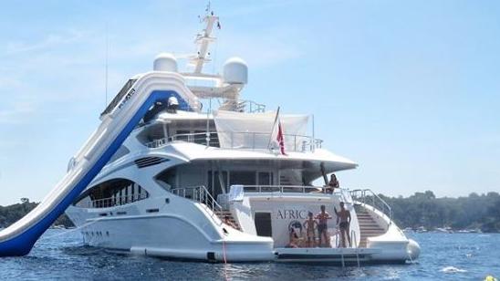 CR7 Yacht