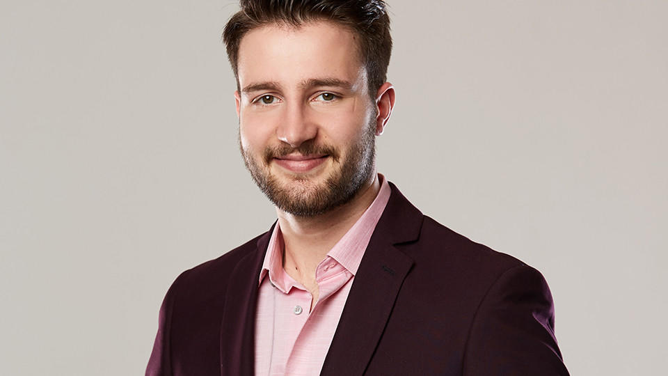 Christian Hesse ist 25 Jahre alt und Kandidat bei „Die Bachelorette 2019“. Doch schon nach der ersten Entscheidung muss er gehen.