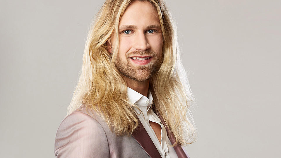 Jonas Vonier ist 29 Jahre alt und Kandidat bei „Die Bachelorette 2019“. In der dritten Woche bekommt er keine Rose mehr.
