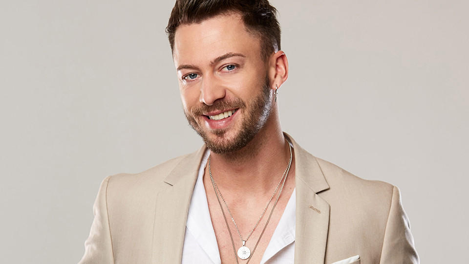 Keno Rüst ist 28 Jahre alt und Kandidat bei „Die Bachelorette 2019“. Er macht sehr gerne Sport.