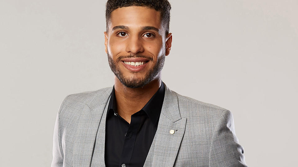 David Taylor ist 24 Jahre alt und Kandidat bei „Die Bachelorette 2019“. Er ist eher der zurückhaltende Typ.