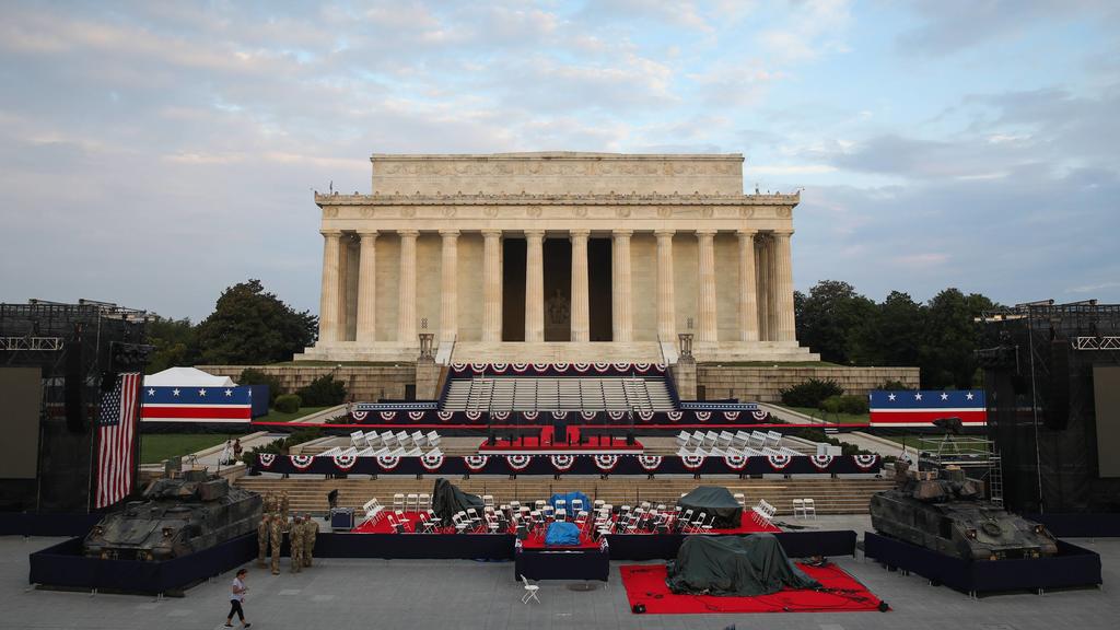 The sun rises on the Lincoln Memorial hours before President Donald Trump s Salute to America Independence Day event honoring the military, Thursday, July 4, 2019, in Washington, D.C. Later today President Trump will hold an Independence Day rally fe