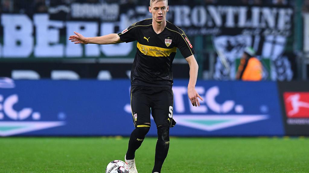 Fußball 1. Bundesliga 14. Spieltag Borussia Mönchengladbach - VfB Stuttgart am 09.12.2018 im Borussia-Park in Mönchengladbach Timo Baumgartl ( Stuttgart ) DFL regulations prohibit any use of photographs as image sequences and/or quasi-video. *** Foot