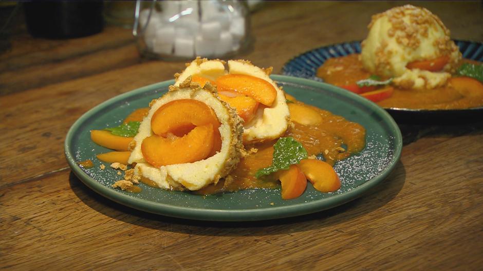 Süße Grießklöße mit Aprikosensauce – das Rezept aus &amp;quot;essen &amp; trinken ...
