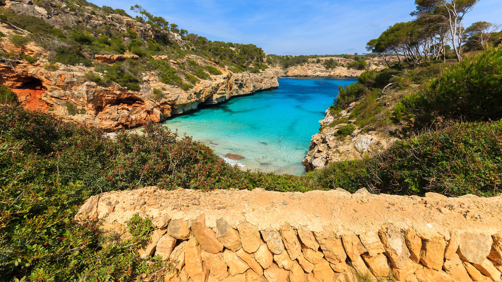 Die Calas De Mallorca: Ein Reiseführer Durch Die Verborgenen Buchten ...