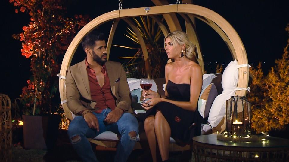 Zwar sucht Mudi das Gespräch mit Gerda, aber er ist nicht ehrlich – bis die Bachelorette nachhakt.