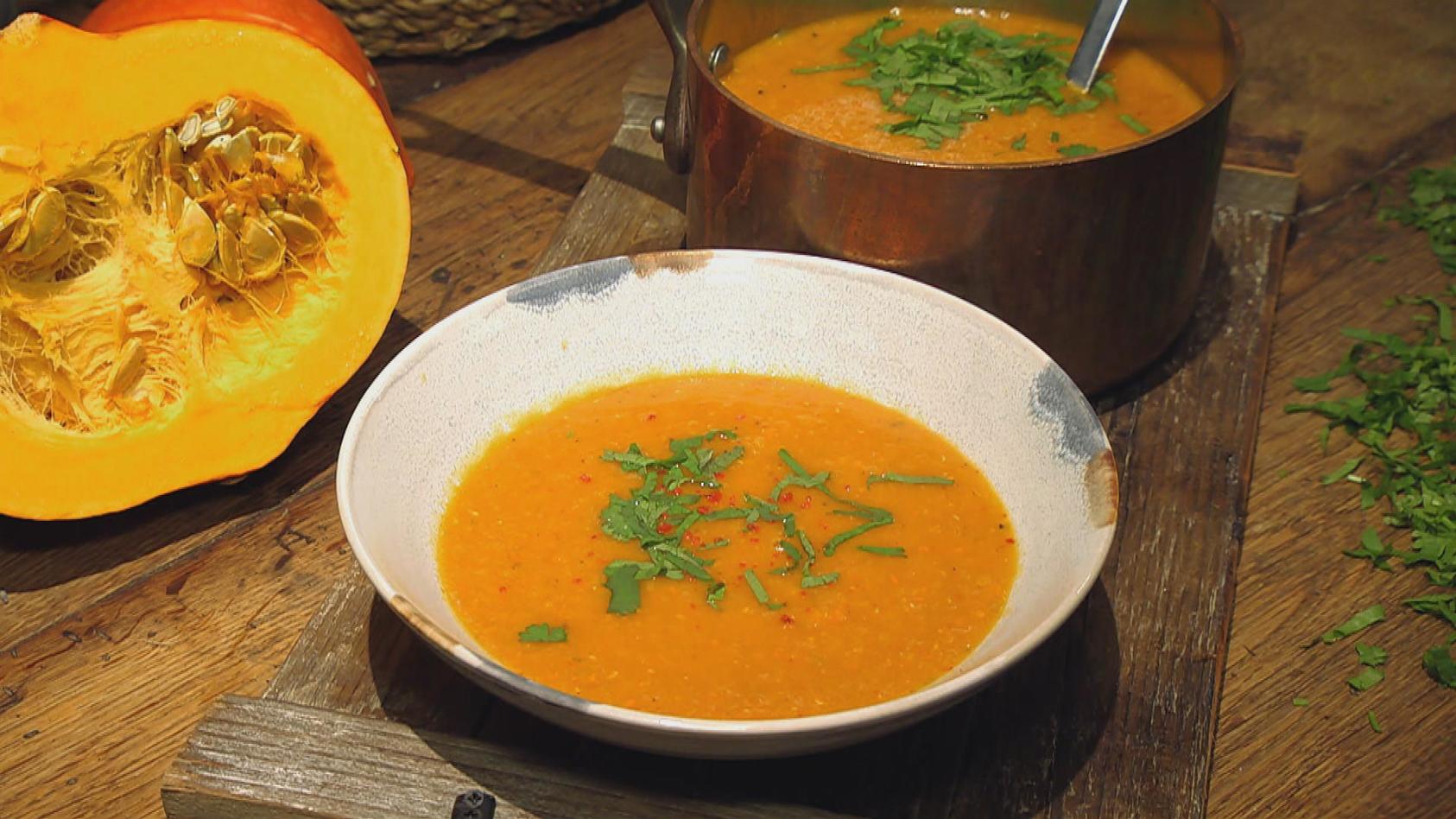 Kürbis-Mango-Linsensuppe: Vorspeise von Meta Hiltebrand und Ludwig Heer