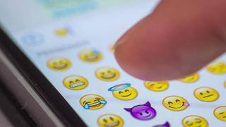 Die Whatsapp-Emojis: Hinter Nachrichten, die animierte Smileys versprechen, steckt eine Abofalle. Foto: Matthias Balk