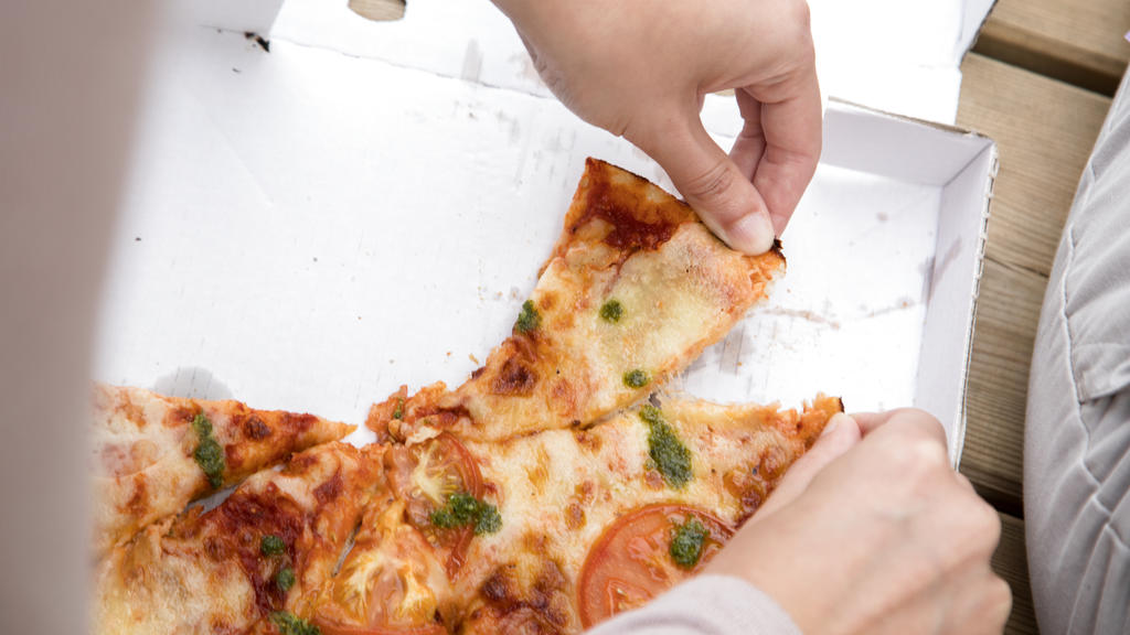 Pizza im Karton