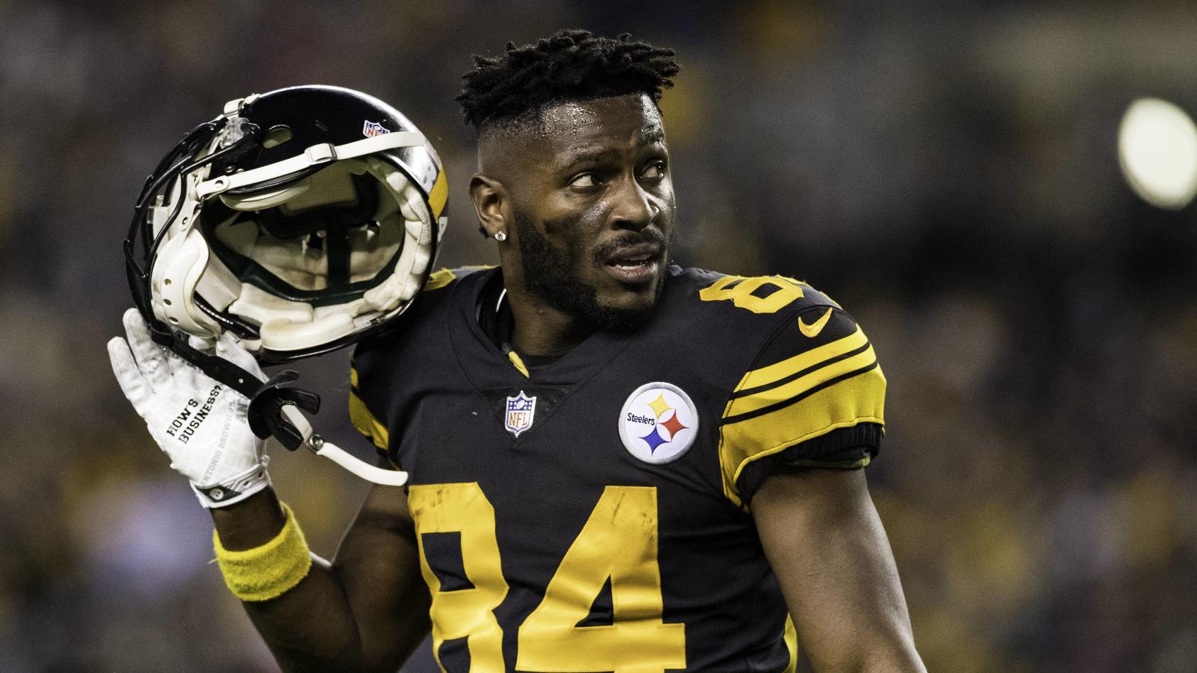 PITTSBURGH PA DECEMBER 16 Pittsburgh Steelers wide receiver Antonio Brown 84 looks on during t