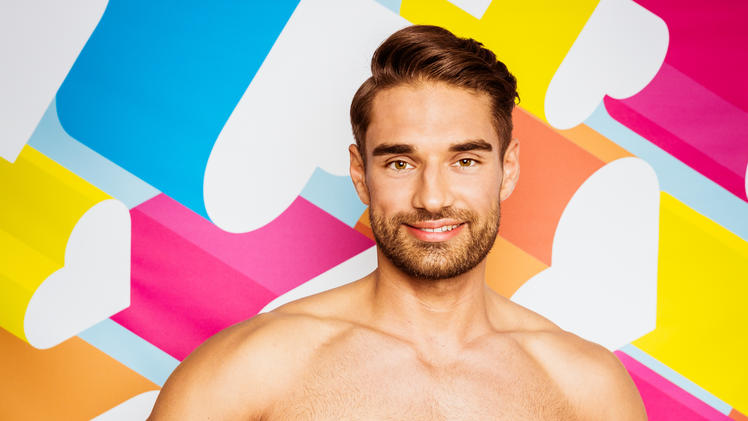 Love Island 2019 Kandidat Aleksandar Sucht Eine Feste Partnerin